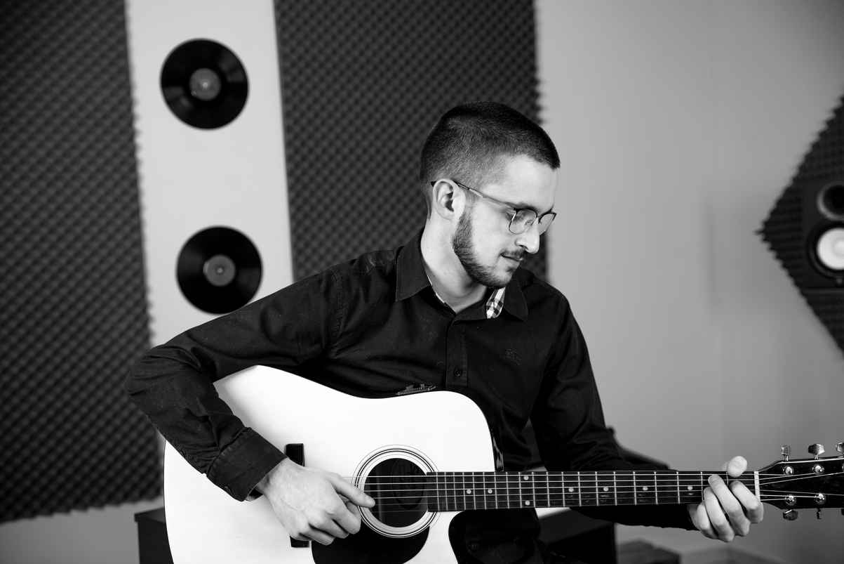 Антон Златков - Музикална школа - VeneraMusic